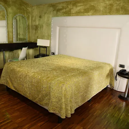 Marcantonio 4* Giugliano in Campania